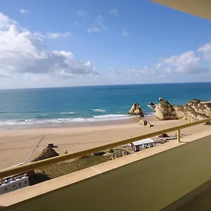 https://apartamentos-varandas-da-rocha.hotelaalgarve.com